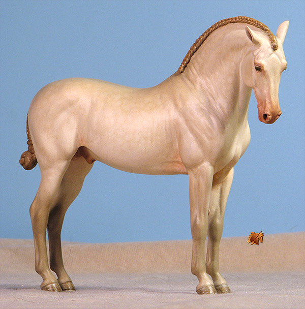 Vingerling Mini Fausto painted by C. Williams