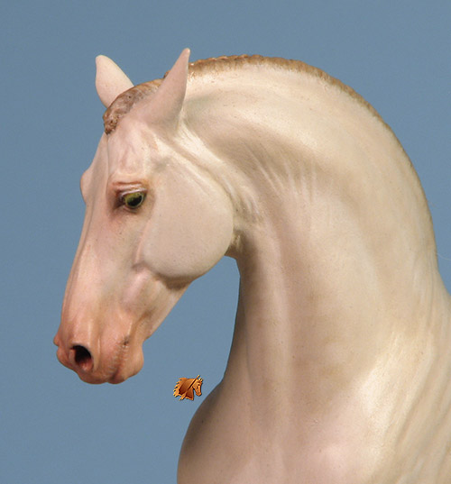 Vingerling Mini Fausto painted by C. Williams